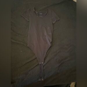 Short sleeve bodysuit